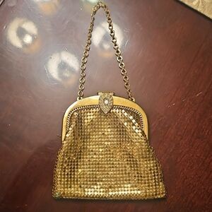 Vintage 30s-50s Era Whiting & Davis: Gold Chainmesh Evening Bag: 4x4